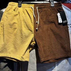 Men’s Two Tone Shorts Size L BRAND NEW